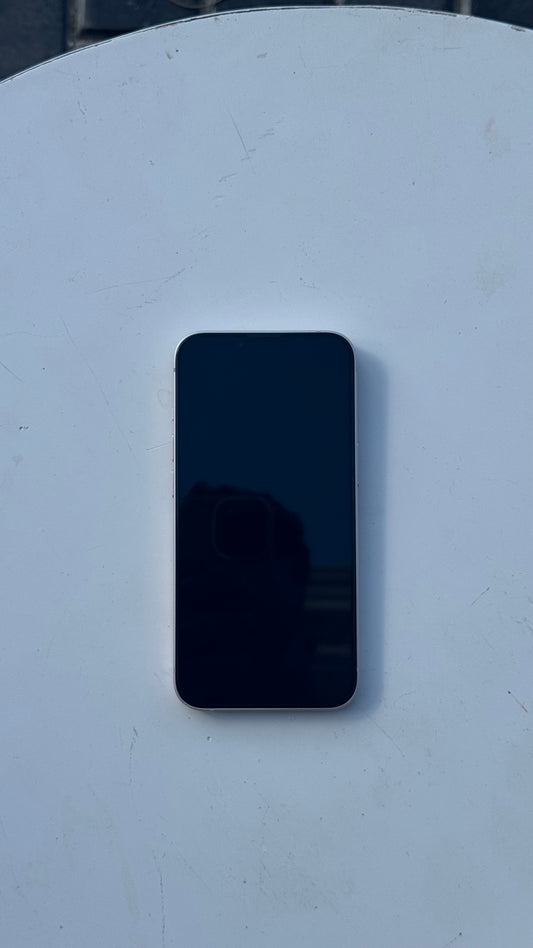 iPhone 13 (128GB) – Used in pExcellent Condition (pink)